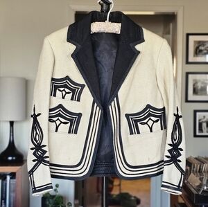 RARE 1970s Vintage Guatemalan Solola Ivory Wool Bat Jacket